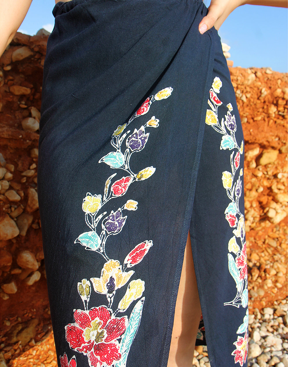 Long Beach Skirt in Black