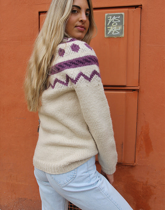 Jersey de cuello alto color crema