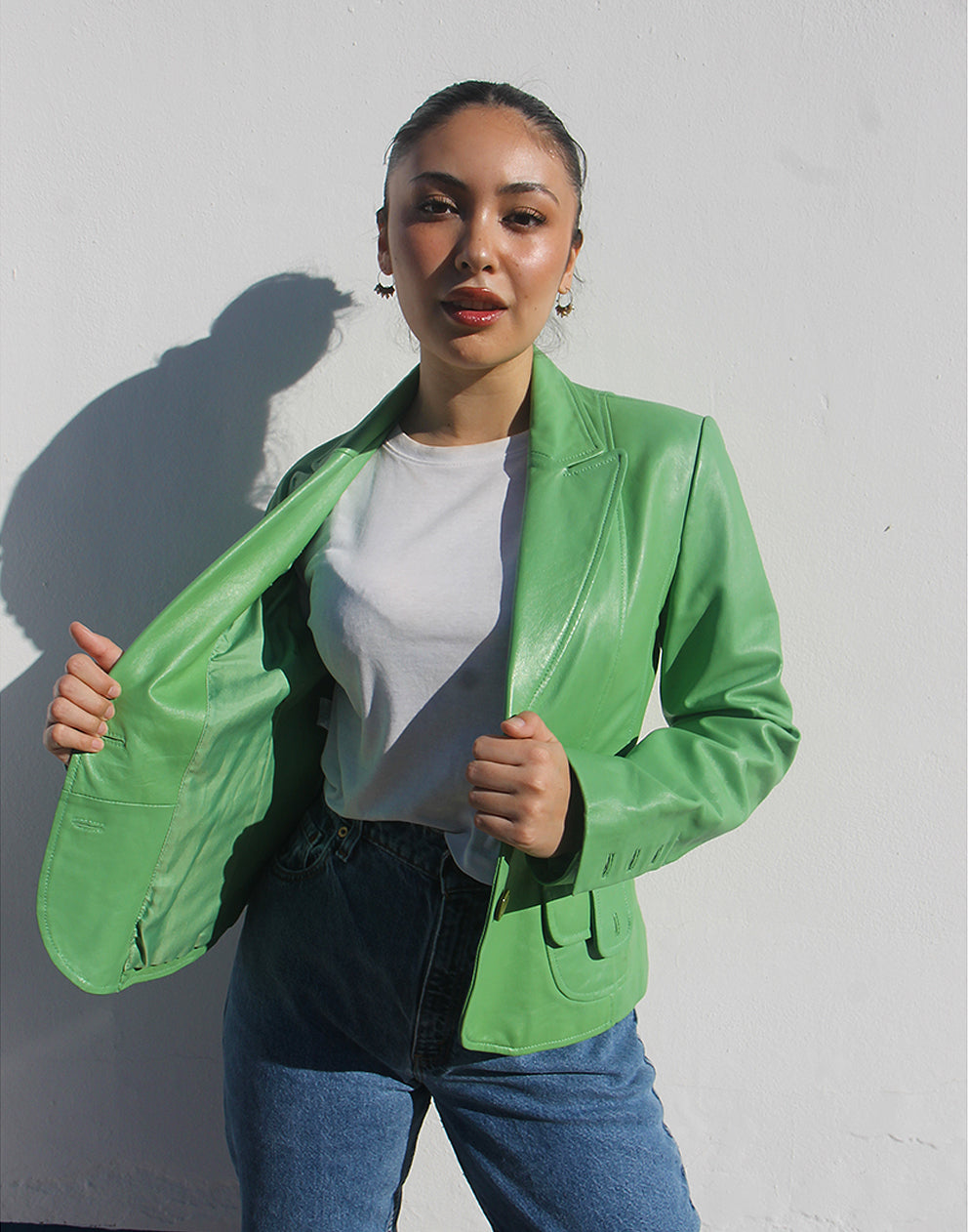 Interior of the jacket highlighting the smooth full lining for a premium finish.