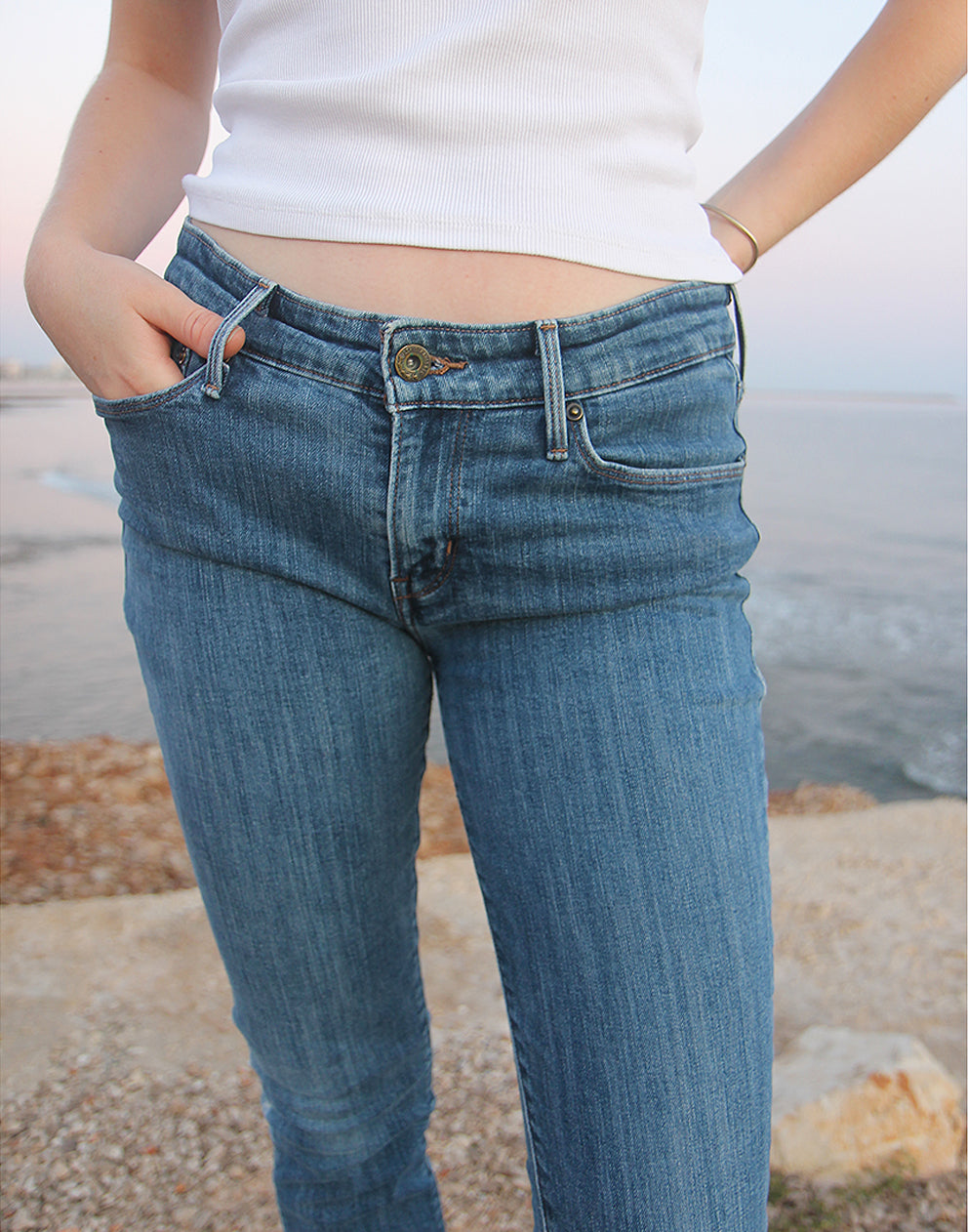 Low Rise Jeans