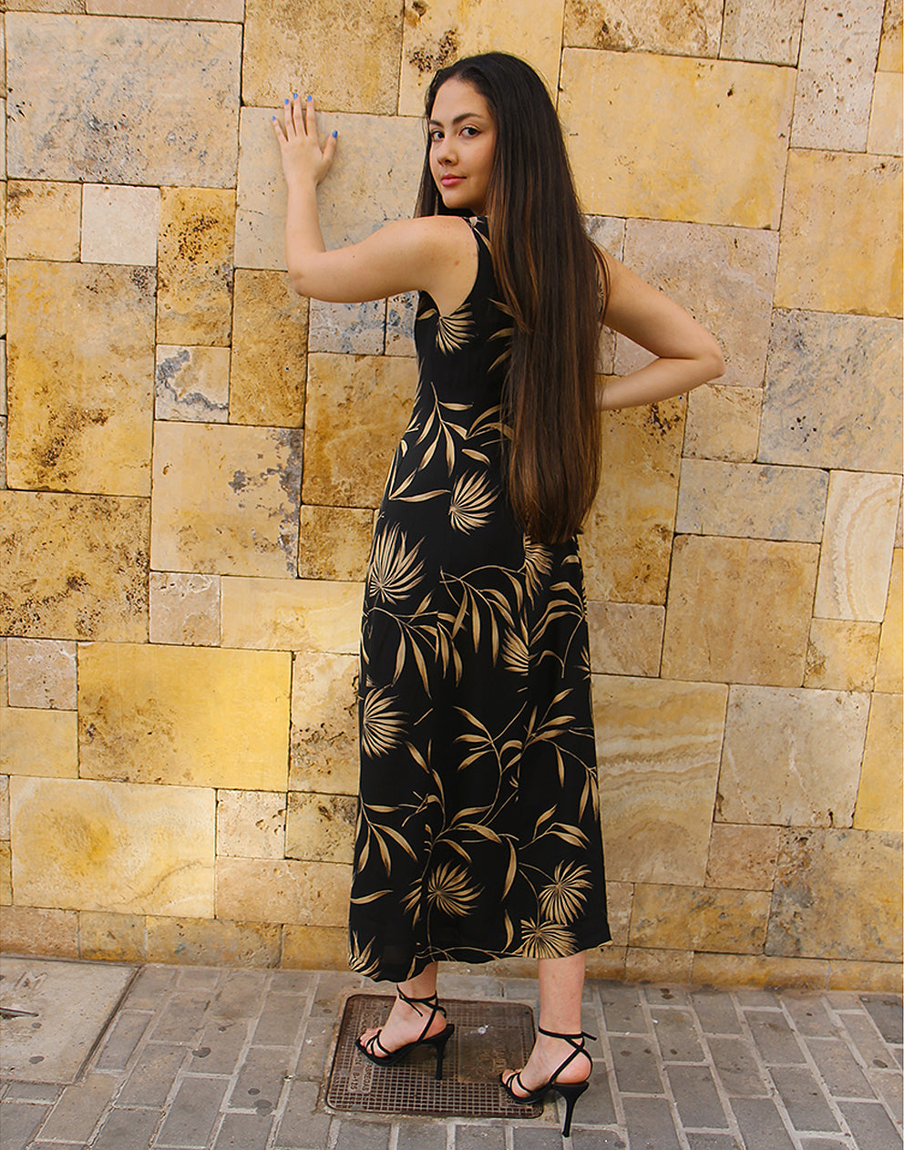 Long Black Sleeveless Dress 