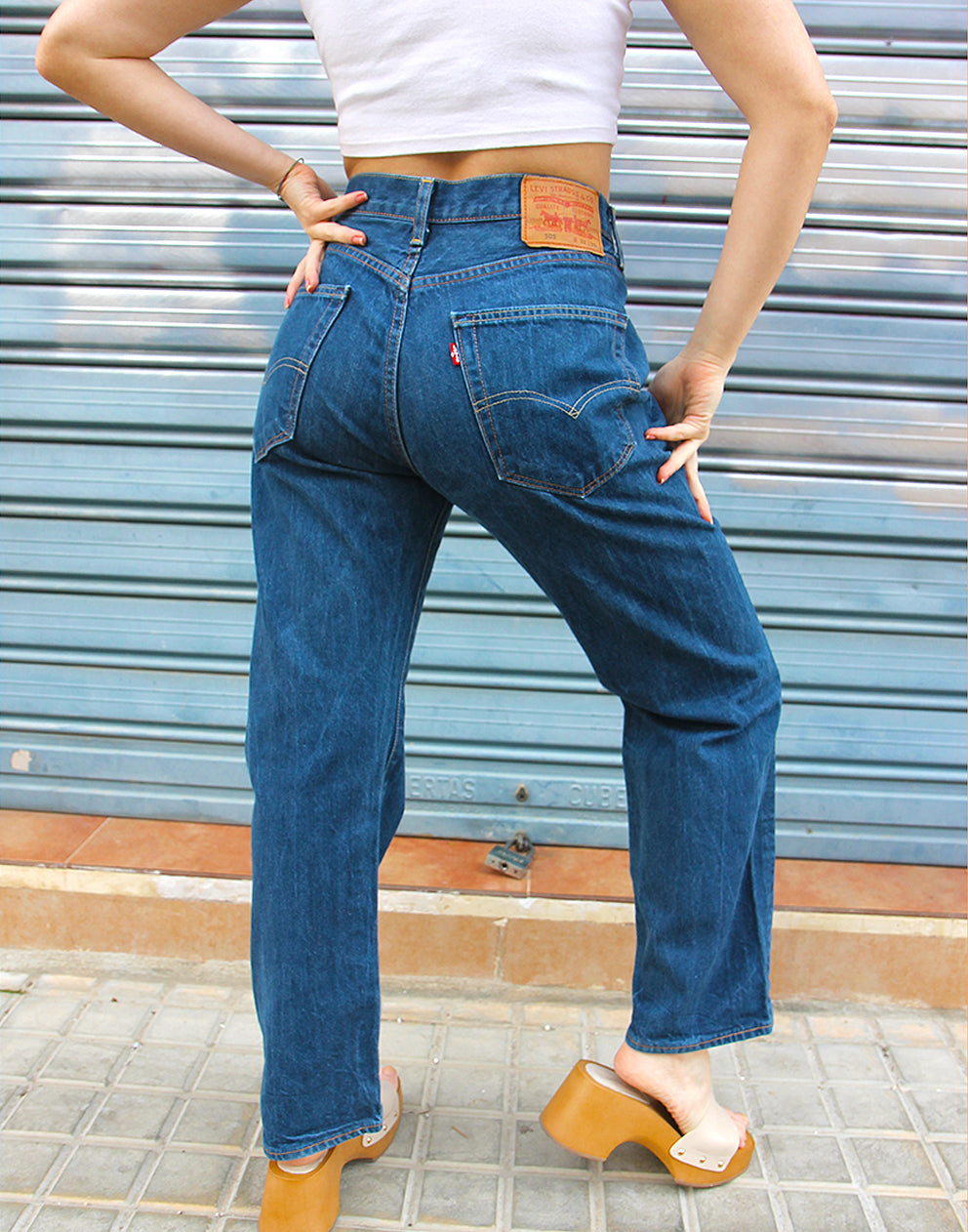 Original Levi's 505 Classic Blue Denim Rise Jeans 30"/ Waist – La Vida Bohemia