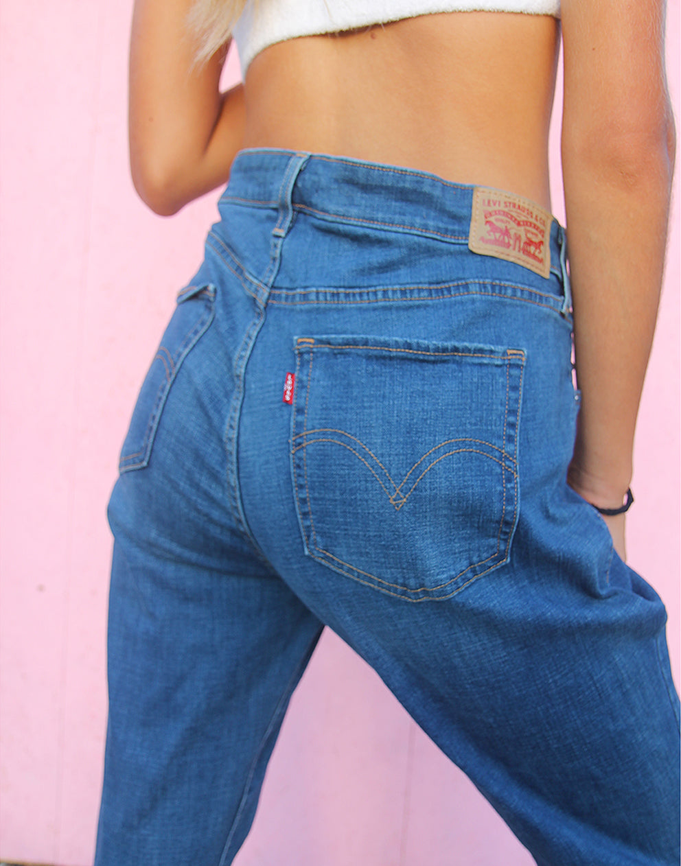 Levis 415 2024