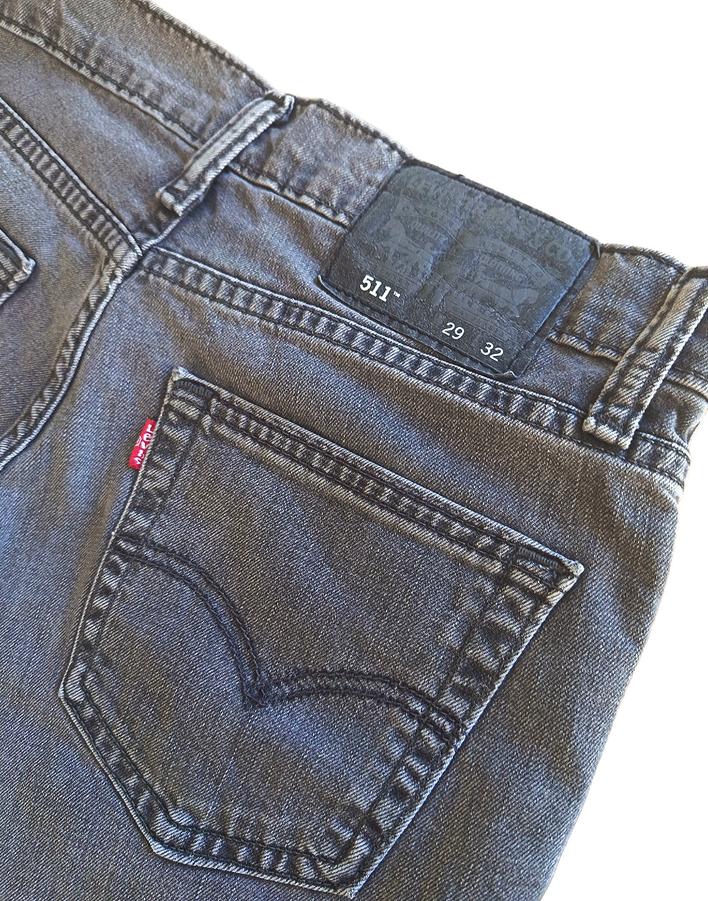 Vaqueros Levi's 511 en gris