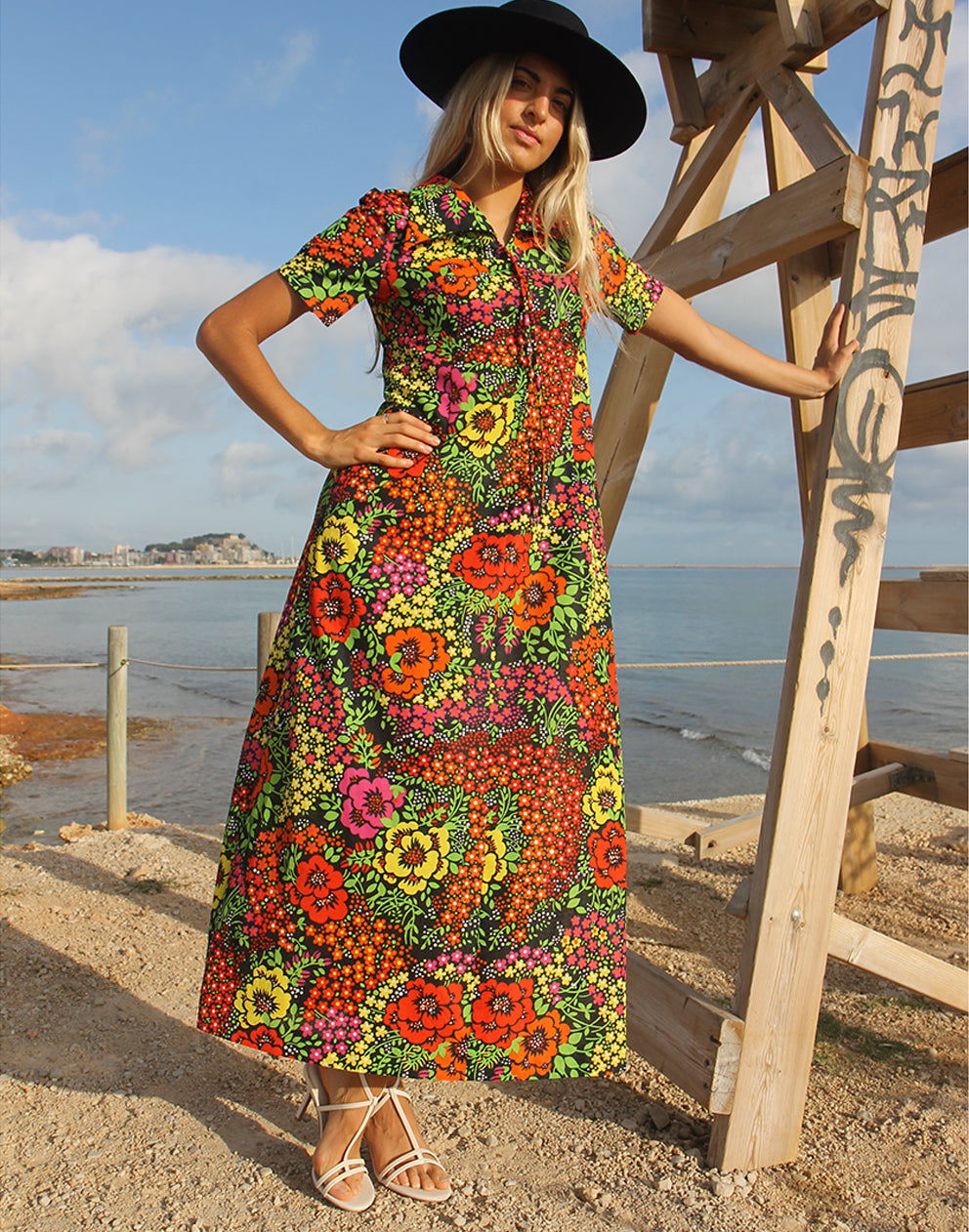 70s Floral Maxi Dress La Vida Bohemia 70s Floral Maxi Dress La Vida Bohemia