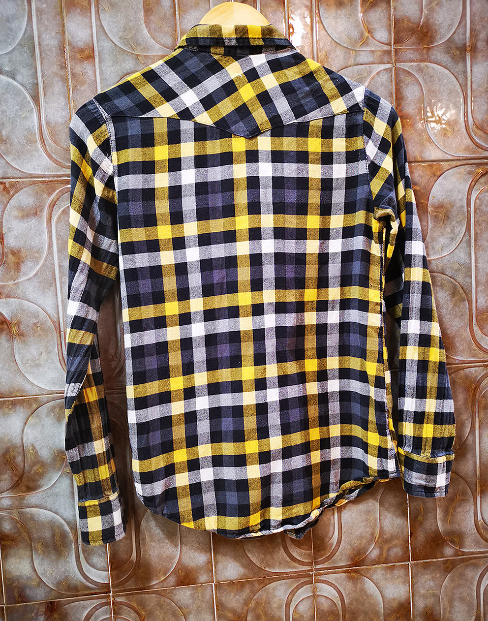 Womens plaid flannel shirt