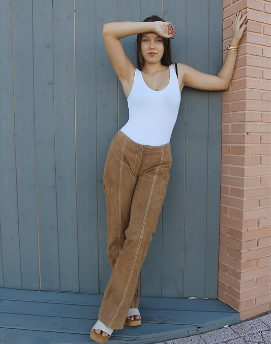 Pantalones de ante en color marrón