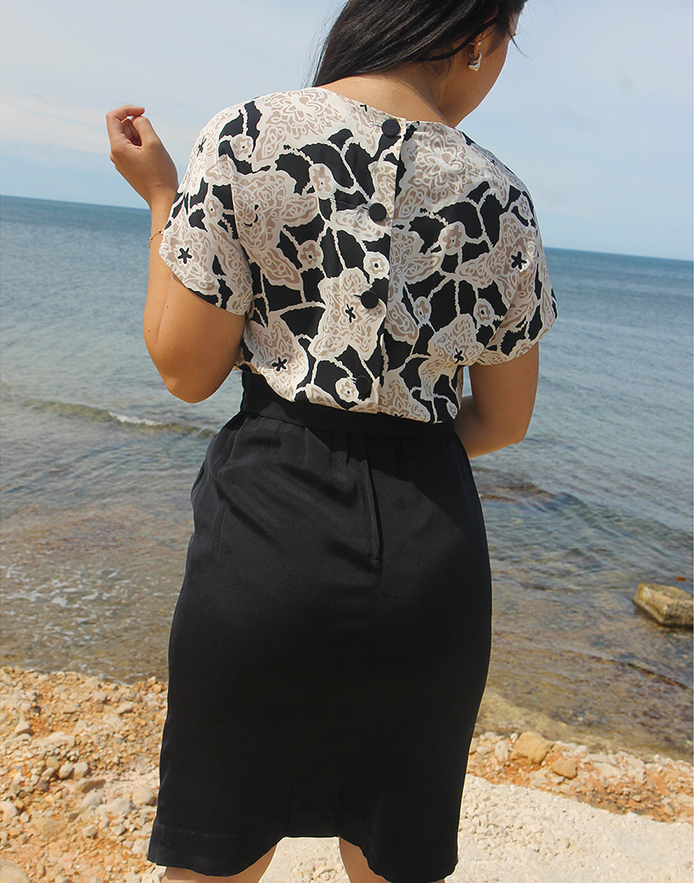 Short Sleeve Silk Shift Dress - EU 38