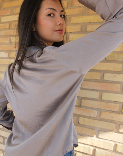 Silk Shirt in Grey
