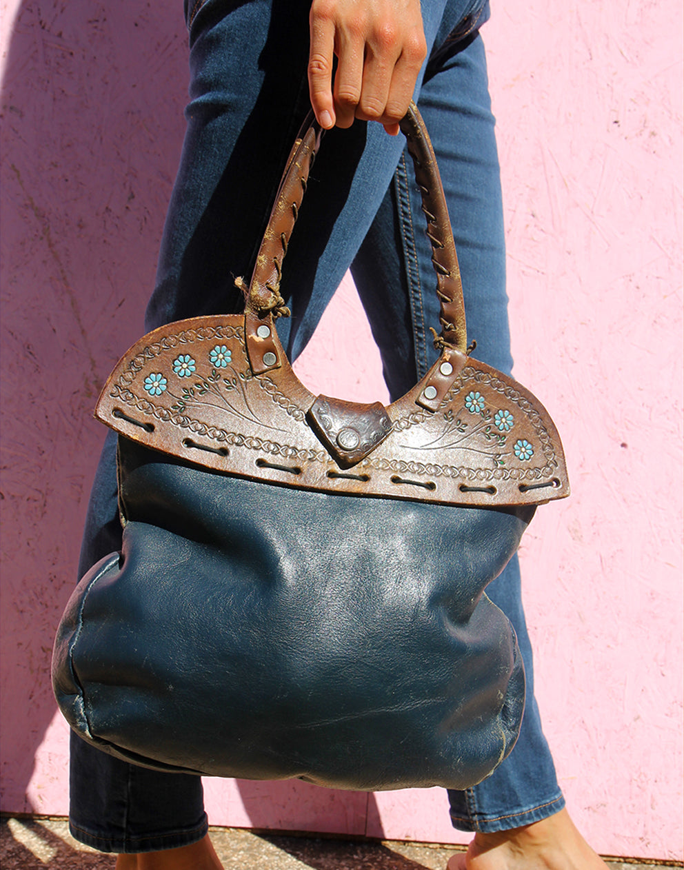 Leather Handbag in Tan & Blue