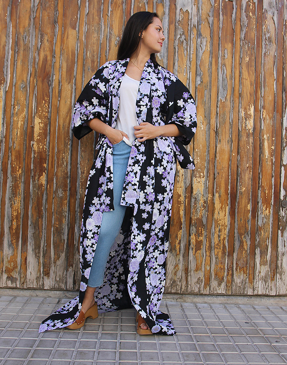 Long Yukata Kimono in Black & Purple