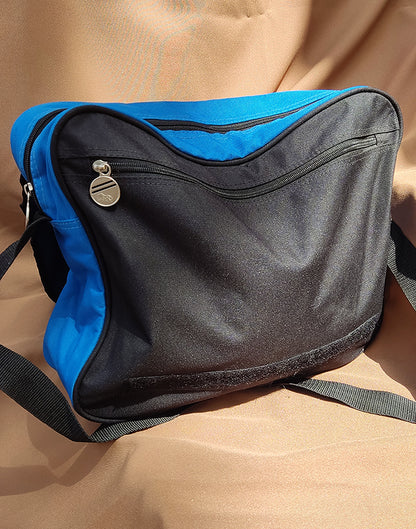 Lonsdale Messenger Bag in Blue
