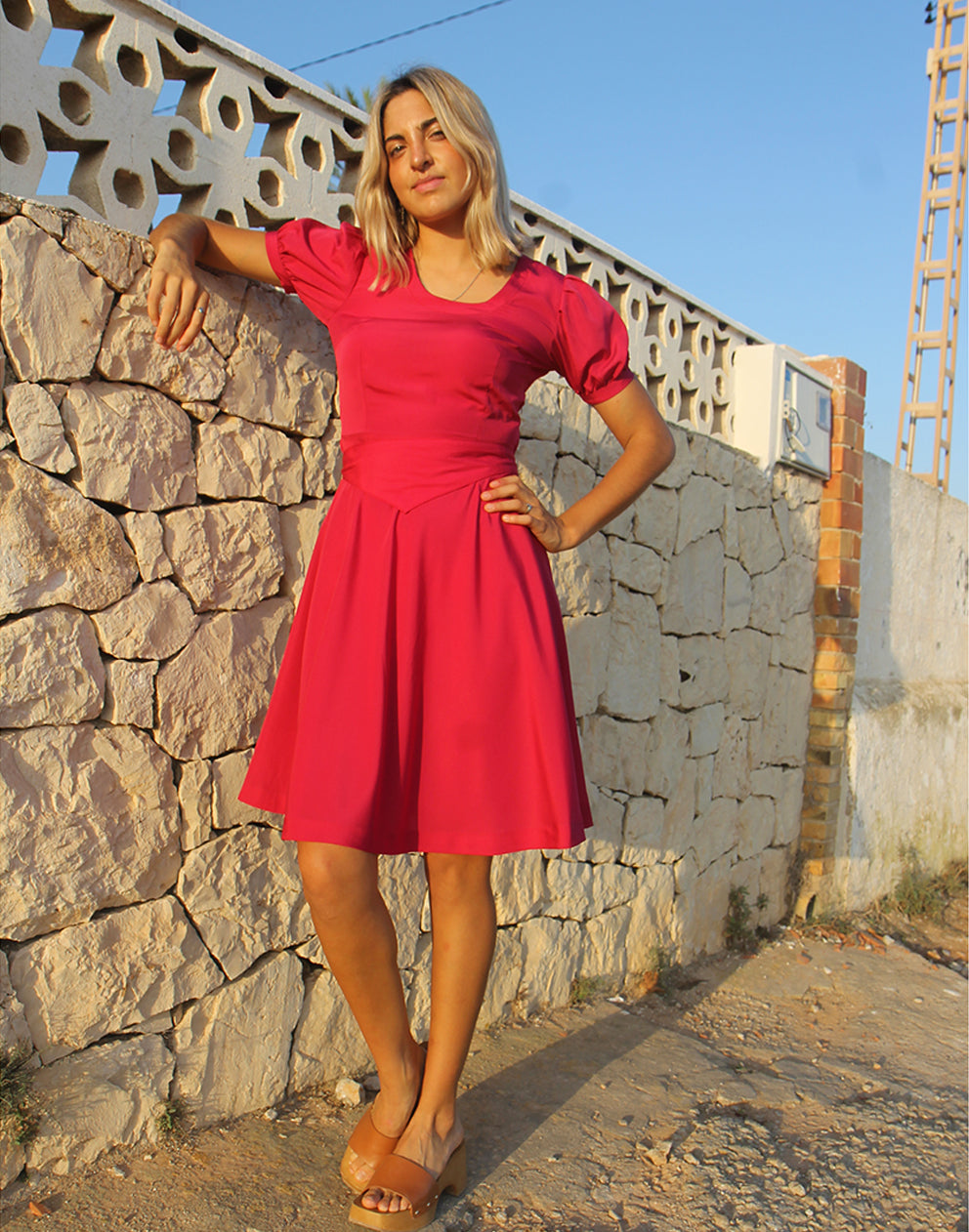 Pink dress wIth short sleeves