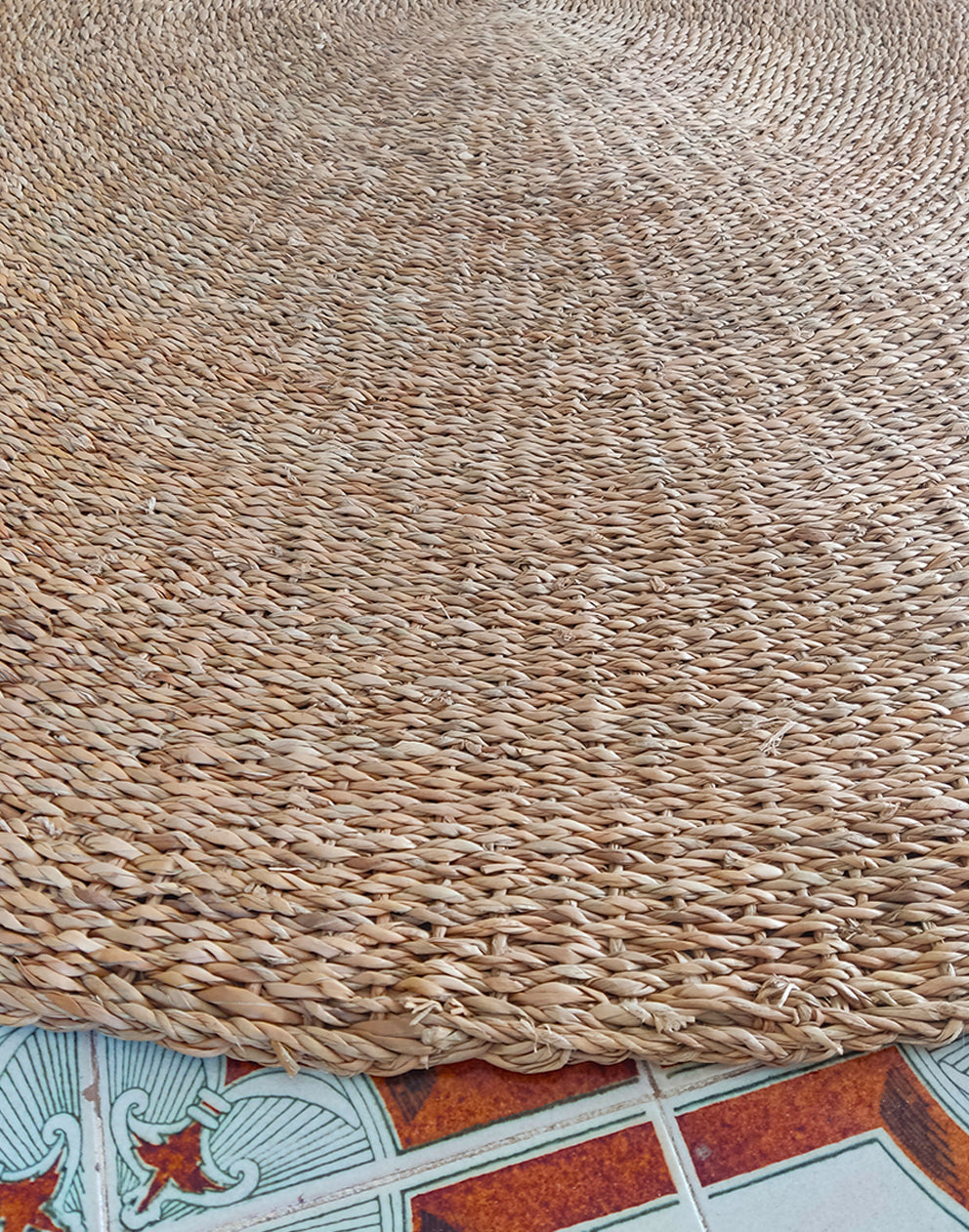 Large Round Seagrass Rug in Natural
