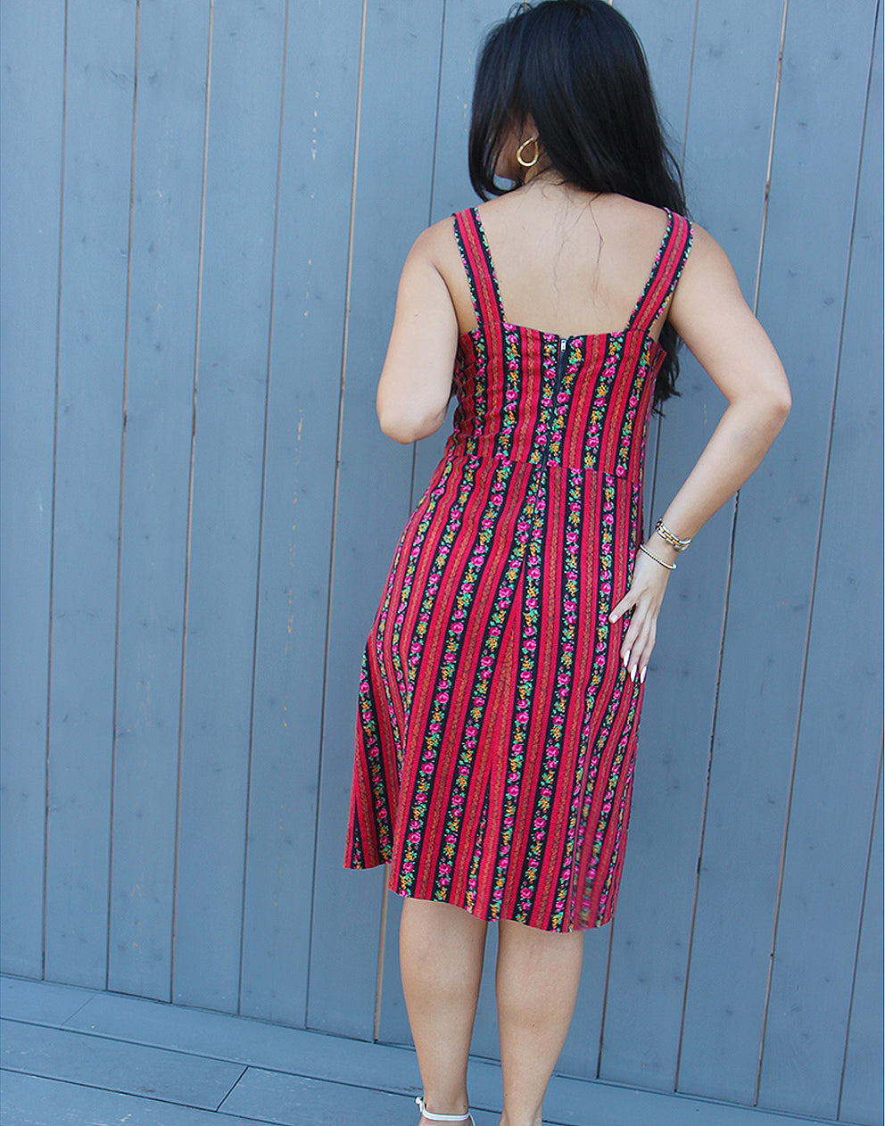 Red Sleeveless Summer Dress
