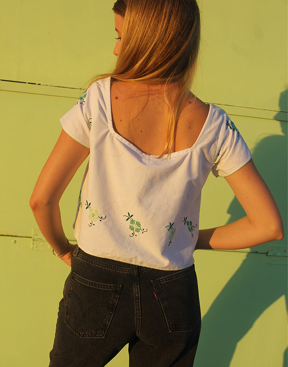 WHITE TIE FRONT BLOUSE