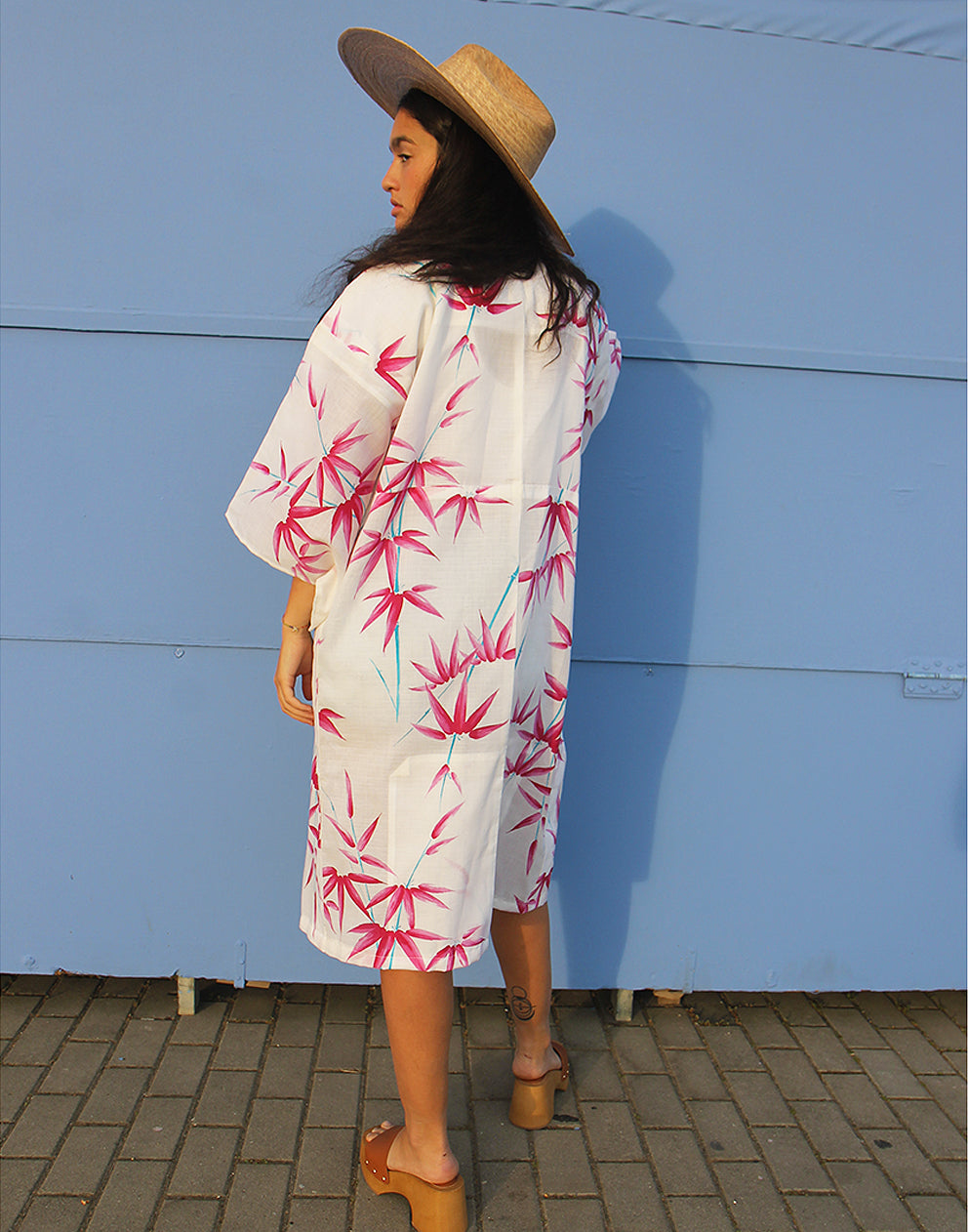 Original Vintage White & Pink Floral Print Kimono Duster Jacket