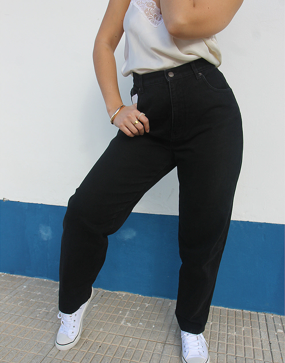 Black Mom Jeans - 30W 29L