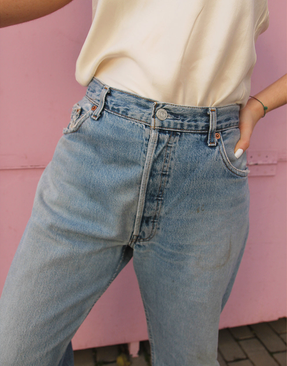 Levi's light wash mom jeans sale