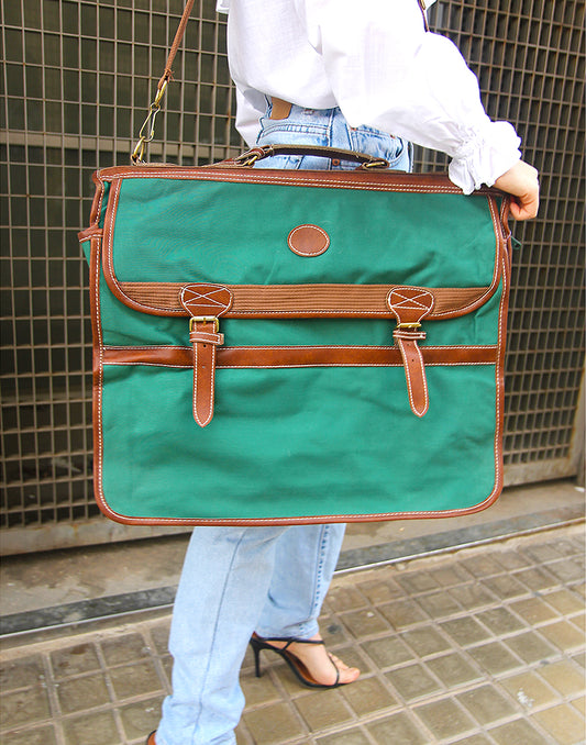 Garment Bag in Green