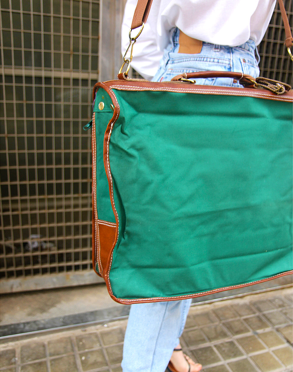Garment Bag in Green